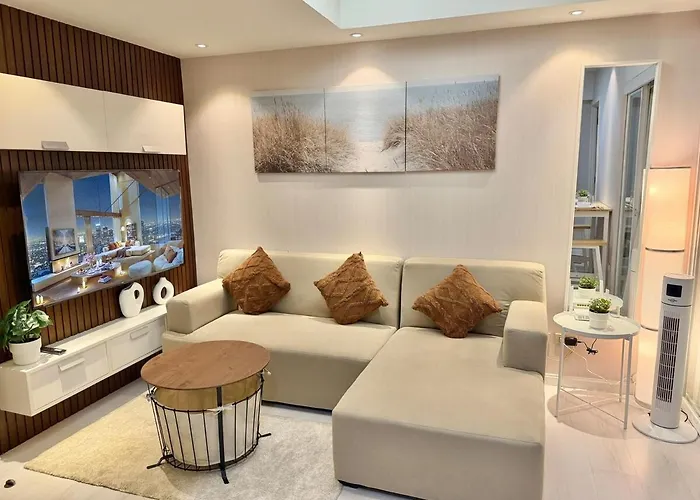 Stylish 2br Azure Urban Residences View 6 Pax With Netflix شقة