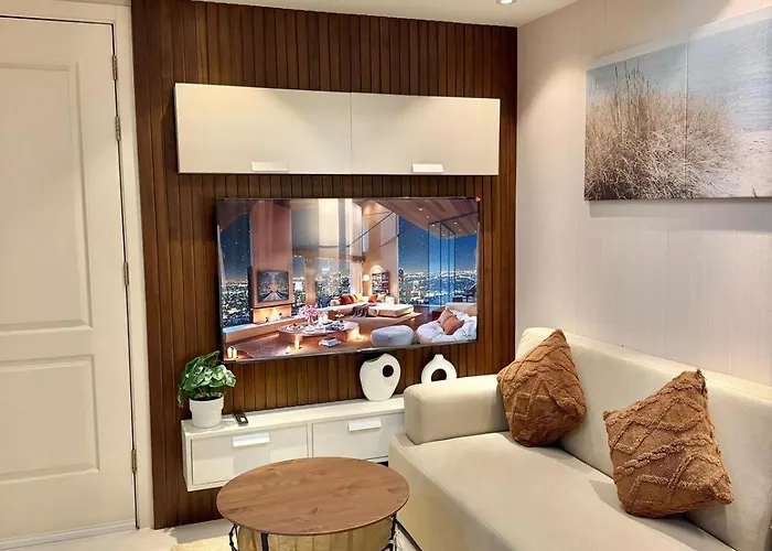 Stylish 2br Azure Urban Residences View 6 Pax With Netflix شقة